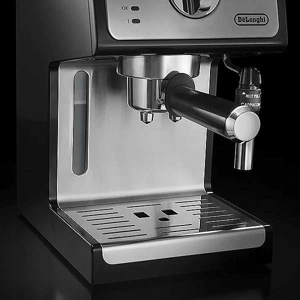 Load image into Gallery viewer, De&#39;Longhi ECP35.31 Traditional Pump Espresso Maker
