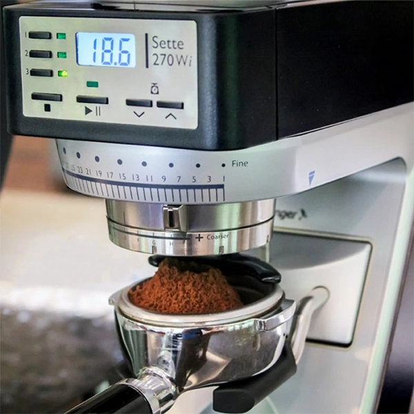 Load image into Gallery viewer, Baratza Sette 270Wi 40mm Conical Burr Coffee Grinder (Grind By Weight)
